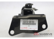 toyota 1237228150 Подушка Двигателя
