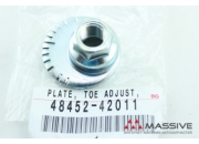 toyota 4845242011 Болт С Эксцентриком (Комплект) Toyota Rav42