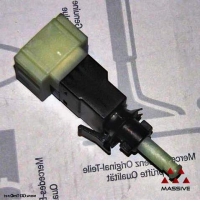 MERCEDES A0015456409