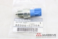 NISSAN 320056J00A