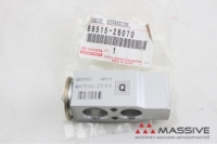 TOYOTA 8851526070